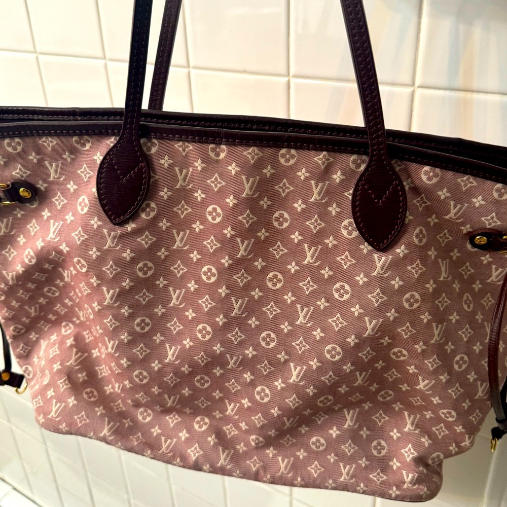 LV Tote Bag